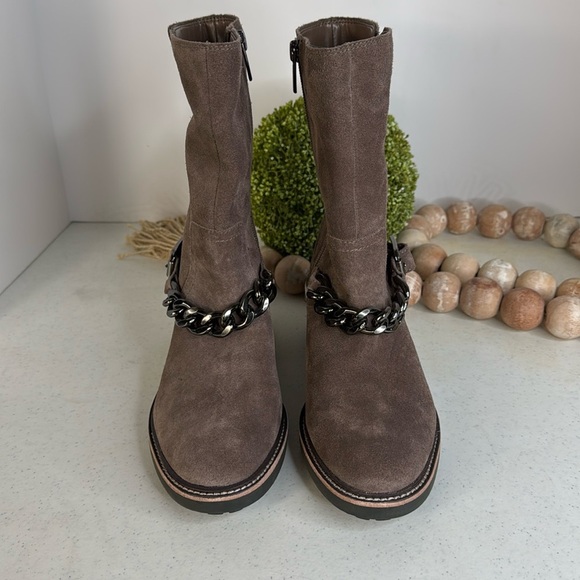 Vince Camuto Women's Keshilla Moto Boot Motorcycle Sz 6 NWOB - Picture 2 of 10